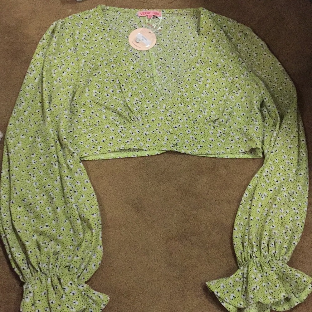 Beautiful floral verge girl top